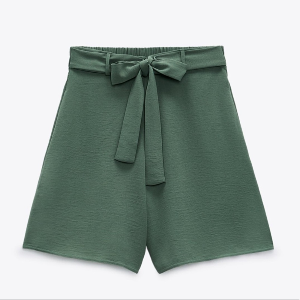 ZARA flowy belted shorts